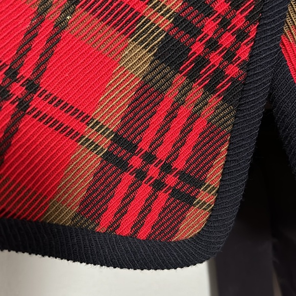 Linda Allard Ellen Tracy Plaid Vintage vest size 6 red, navy button down closure - Picture 7 of 14